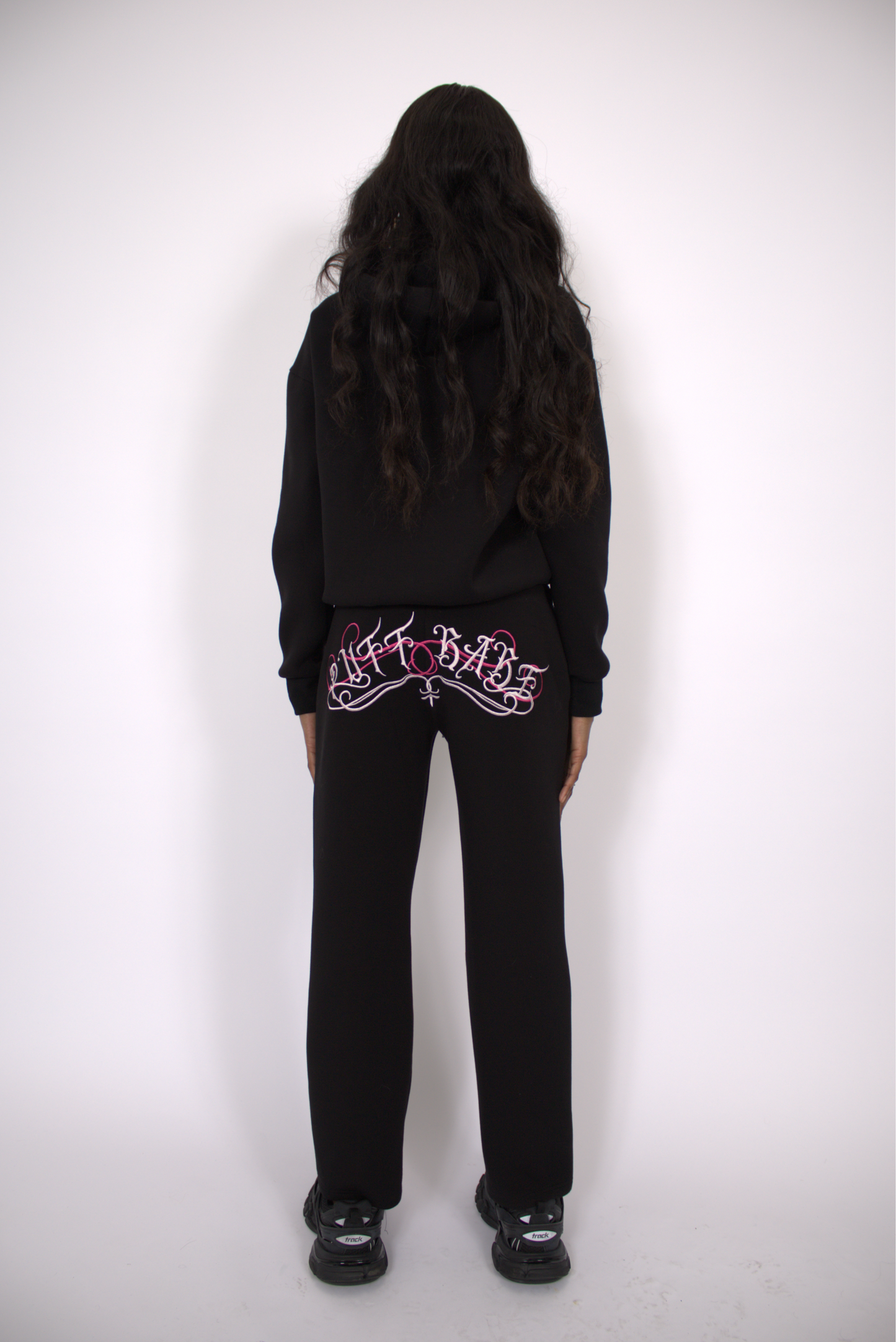 NOIR LUXE JOGGERS